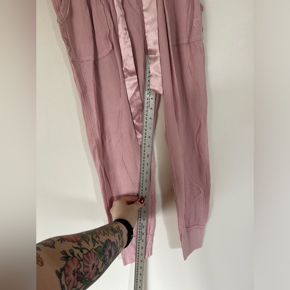 Zyia Pink Waffle Lounge Set​ - Picture 9 of 13